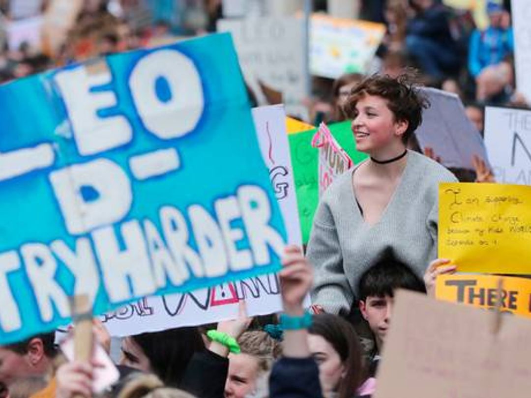 Thousands march in Dublin for #SchoolStrike4Climate